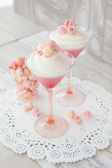 Creme Dessert mit Popcorn