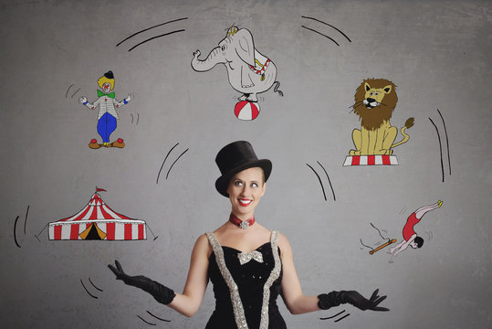 femme jonglant avec num&eacute;ros de cirque vintage