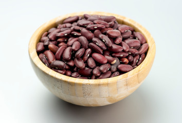 Kidney beans in wooden bowl