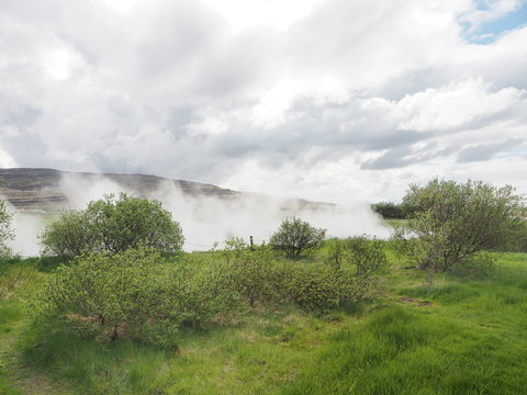 Deildartunguhver - Einheit hei&szlig;er Quellen im Reykholtsdalur
