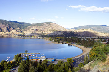 Fototapeta na wymiar Skaha Lake Penticton British Columbia
