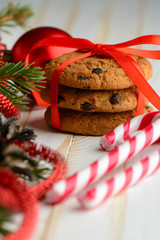 Fototapeta na wymiar Chocolate chip cookies and candy canes