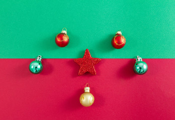 Christmas star and balls on green and red centred