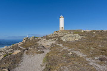 Fototapeta na wymiar Faro de Punta Roncudo (Ponteceso, La Coruña - España).
