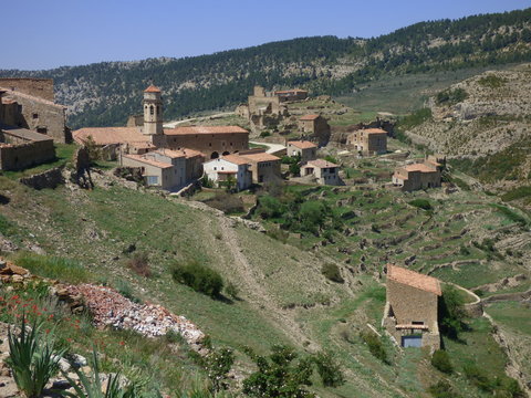 Cañada de Benatanduz,pueblo de España, en la provincia de Teruel, Comunidad Autónoma de Aragón, de la comarca del Maestrazgo