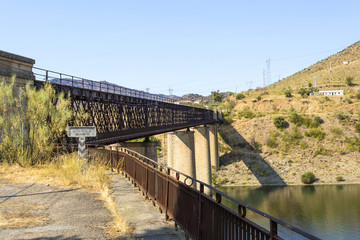 Fototapeta na wymiar Pocinho Road-Rail Bridge