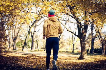 Obraz premium Running trough nature. On the move.