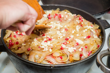 Preparation of Chahokhbili from chicken meat