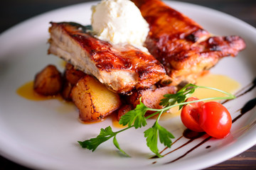 roast pork ribs with potatoes