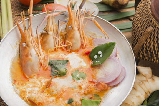 Tom yum kung or tom yam kung  is a type of hot and sour famouse food in Lao and Thai soup,usually cooked with shrimp.Tom yum has its origin in Laos and Thailand food