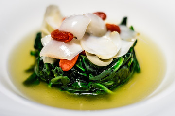 Simmered Australian baby spinach with wolfberry and fresh lily bulb