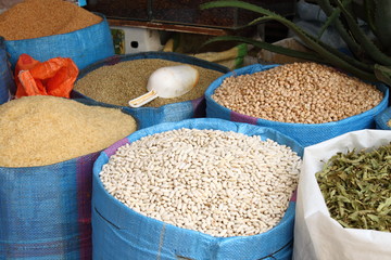 Dried fruits and legumes