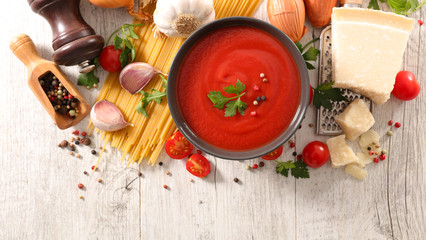 tomato sauce with ingredients for meal