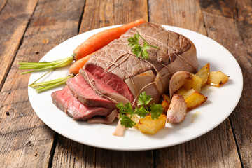 roast beef and vegetable
