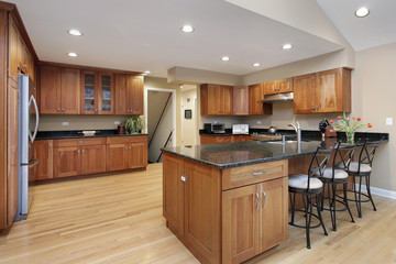 Kitchen with breakfast bar
