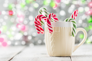 Obraz na płótnie Canvas cup with Christmas candies