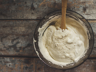 mix the ingredients for the dough (raw batter)