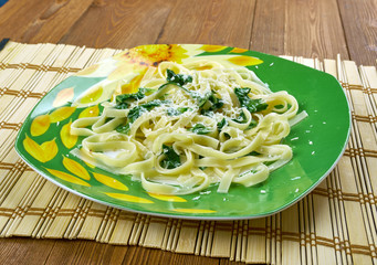Italian pasta with cheese and spinach