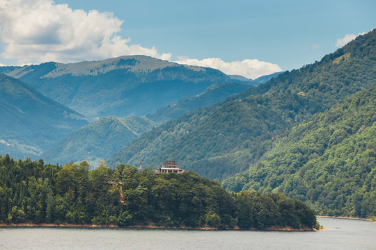 Vidra Lake is located in the Parang Mountains, Romania