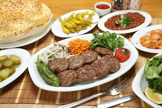 ızgara et k&ouml;fte