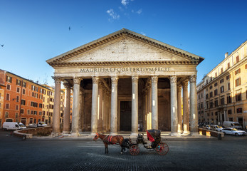 Naklejka premium Pantheon, horse in the foreground, Rome, Italy