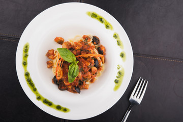 italian pasta with olives