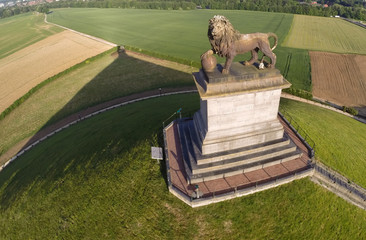 Waterloo Lion butte  champ bataille panorama centre visiteur tourisme commemoration aerien  paysage 1815 18 juin  planete environnement pollution pierre socle Belgique Wallonie