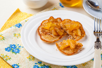 pancakes with pear and cinnamon