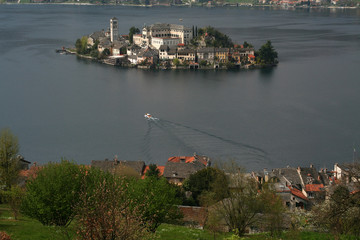 Blick auf die Isola San Giulio im Ortasee
