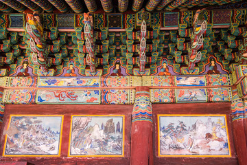 The gorgeous and beautiful traditional motifs of the sinheungsa temple and old mural paintings