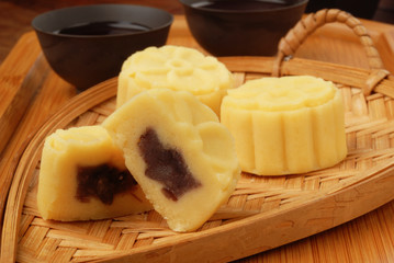Bean paste cake on the bamboo mat    