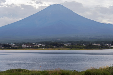 Naklejka premium 富士山と河口湖