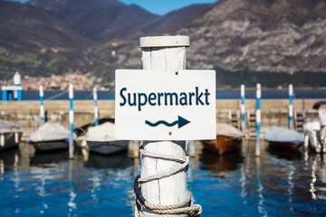 Naklejka premium Schild 232 - Supermarkt