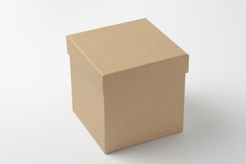 Caja de cartón cuadrada