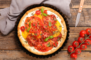 tomato and cheese cream quiche