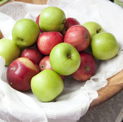 delicious apples in a basket