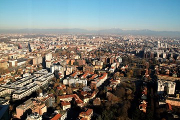 citta' viaggi veduta distanza cielo azzurro architettura 