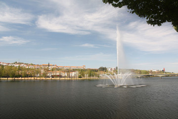 Portugal, rives du fleuve mondego à Coimbra