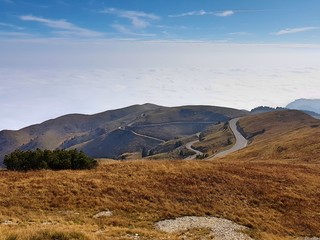 Paesaggio autunnale di montagna