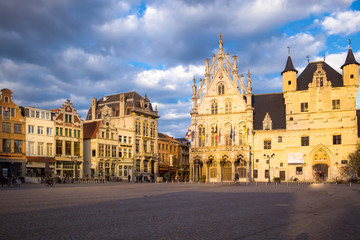 Fototapeta na wymiar Market square of Mechelen