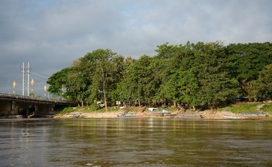 Fototapeta premium Bridge on River Kok, Chiang Rai, Thailand