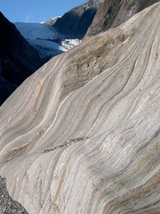 El Franz Josef es un glaciar de 12 km de largo ubicado en Parque nacional Westland en la costa oeste de la Isla Sur de Nueva Zelanda.