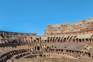 Fototapeta na wymiar old ruins of colosseum in rome