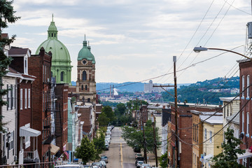Obraz premium Skyline from Polish hill in Northern Pittsburgh, Pennsylvania