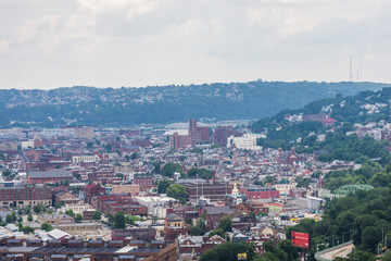 Fototapeta premium Skyline of Pittsburgh, Pennsylvania from Mount Washington