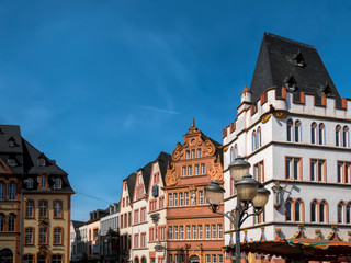 Obraz premium Fassaden in Trier, Marktplatz 