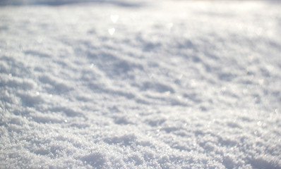 Obraz premium Snow background with tiny heart bokeh