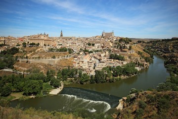 Fototapeta na wymiar Panorama of the medieval city of Toledo. A UNESCO world heritage site in Spain