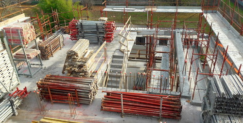 Cantiere edile e lavori in corso - business 