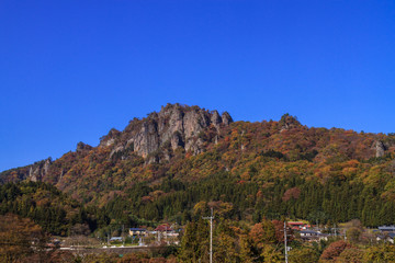 Obraz premium 秋の岩櫃山の風景